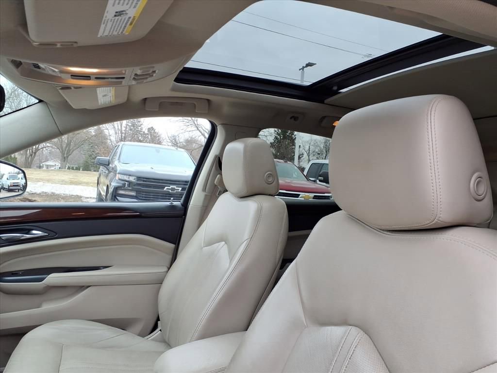 Thumbnail: 2013 Cadillac SRX - 18