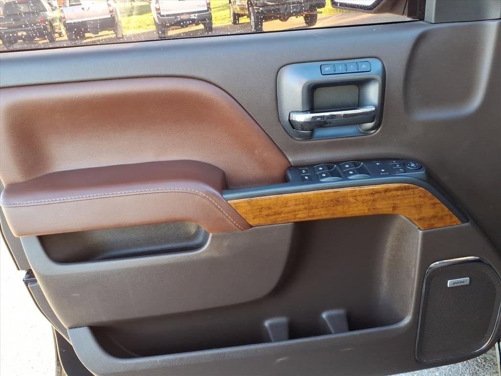 Thumbnail: 2016 Chevrolet Silverado 2500 - 14