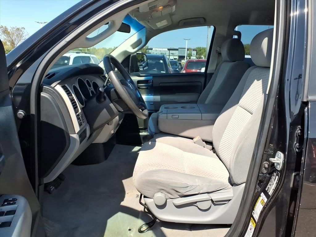 Thumbnail: 2008 Toyota Tundra - 17