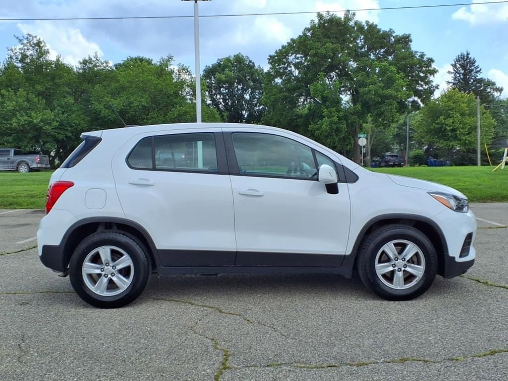 Thumbnail: 2019 Chevrolet Trax - 4