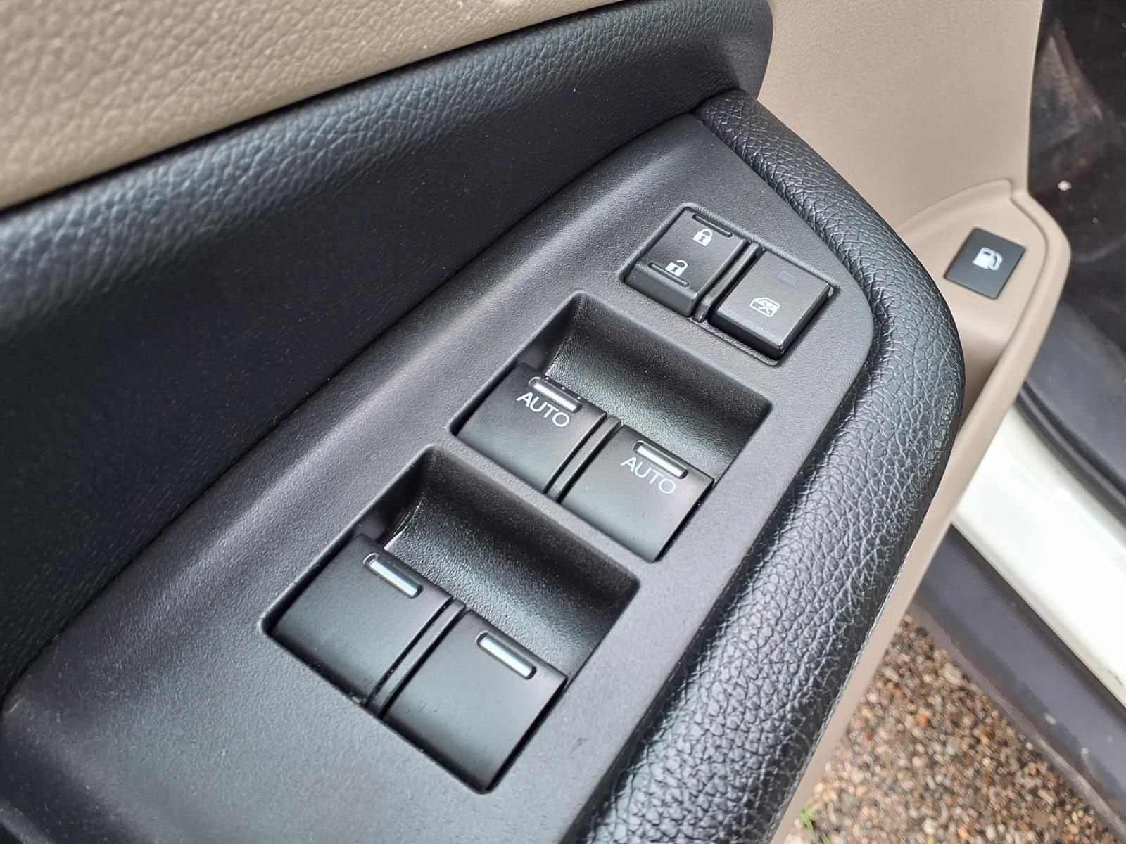 Thumbnail: 2016 Honda Pilot - 15