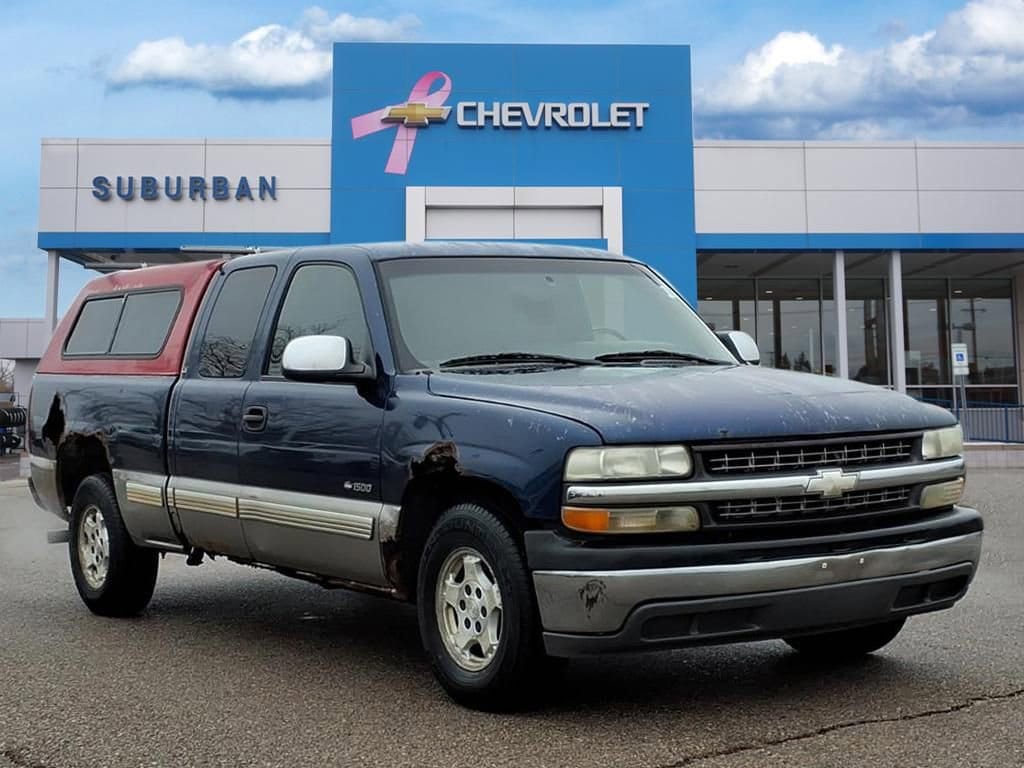 Thumbnail: 2001 Chevrolet Silverado 1500 - 3