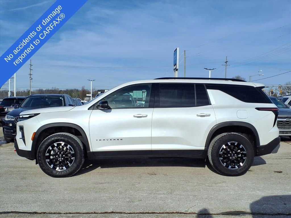 Thumbnail: 2024 Chevrolet Traverse - 8