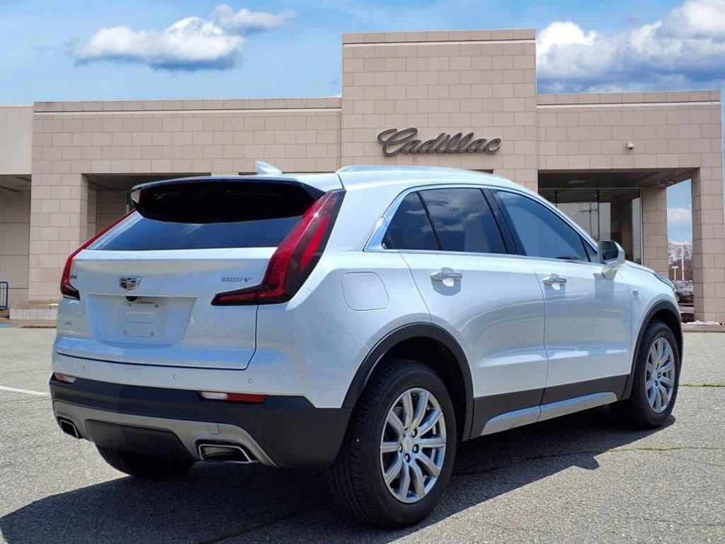 Thumbnail: 2020 Cadillac XT4 - 5