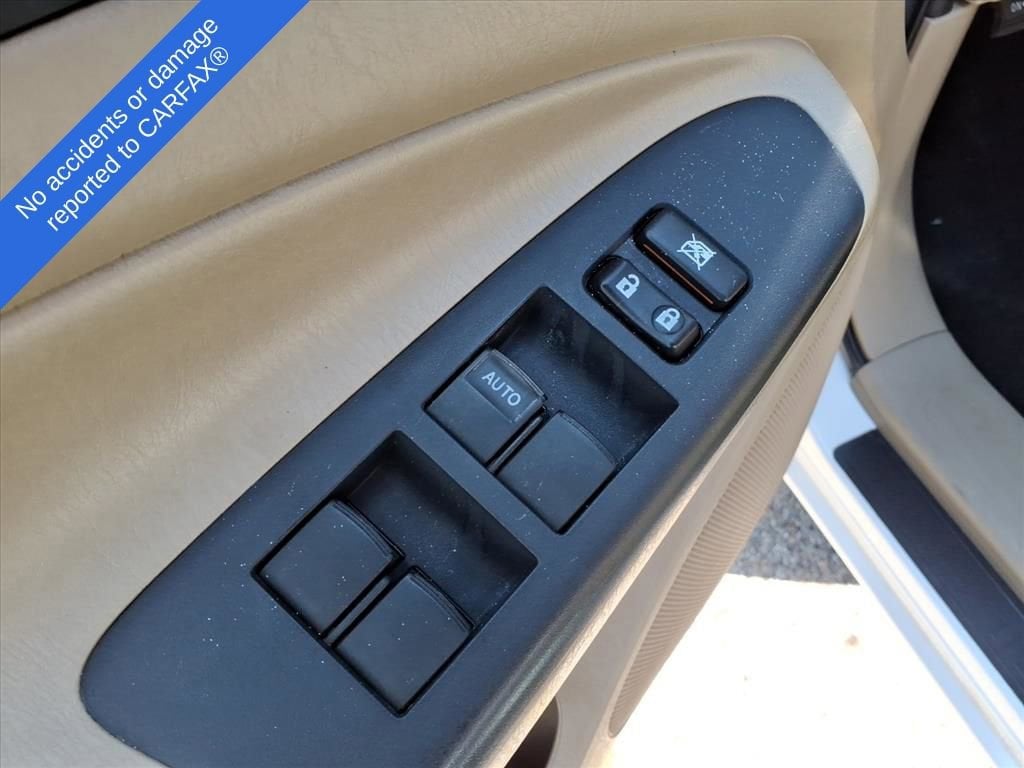Thumbnail: 2012 Toyota Tacoma - 16