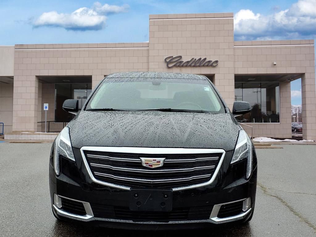 2018 Cadillac XTS Luxury photo 2