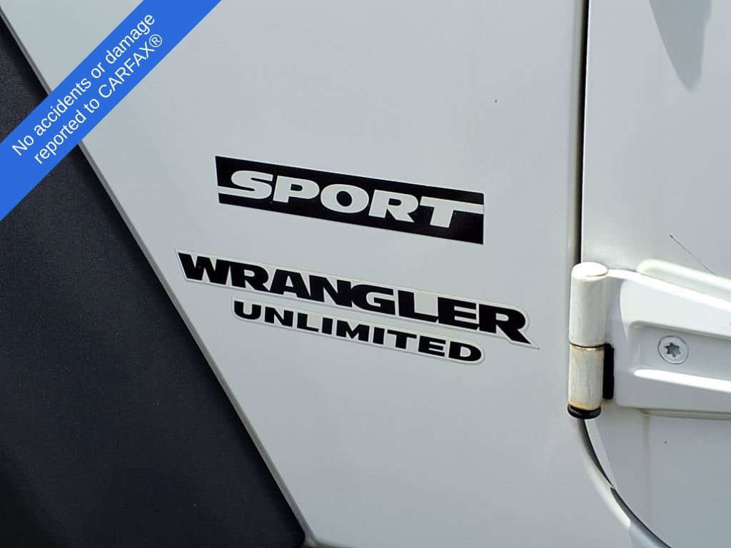 Thumbnail: 2010 Jeep Wrangler - 12
