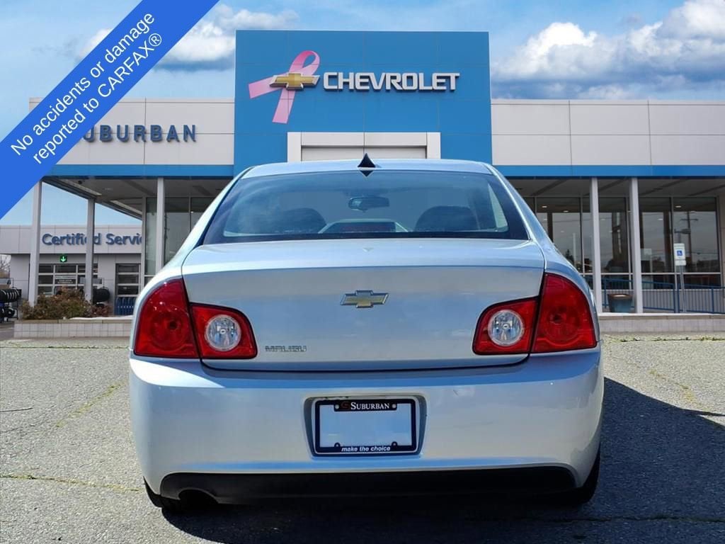 Thumbnail: 2012 Chevrolet Malibu - 5