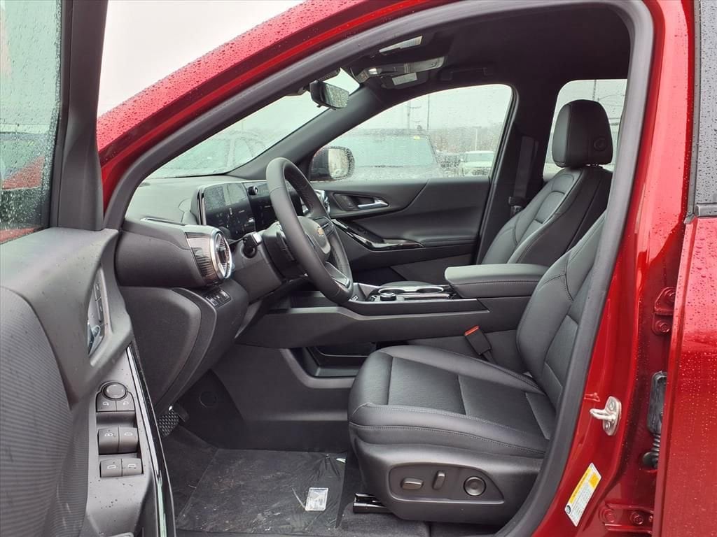 Thumbnail: 2026 Chevrolet Equinox - 13