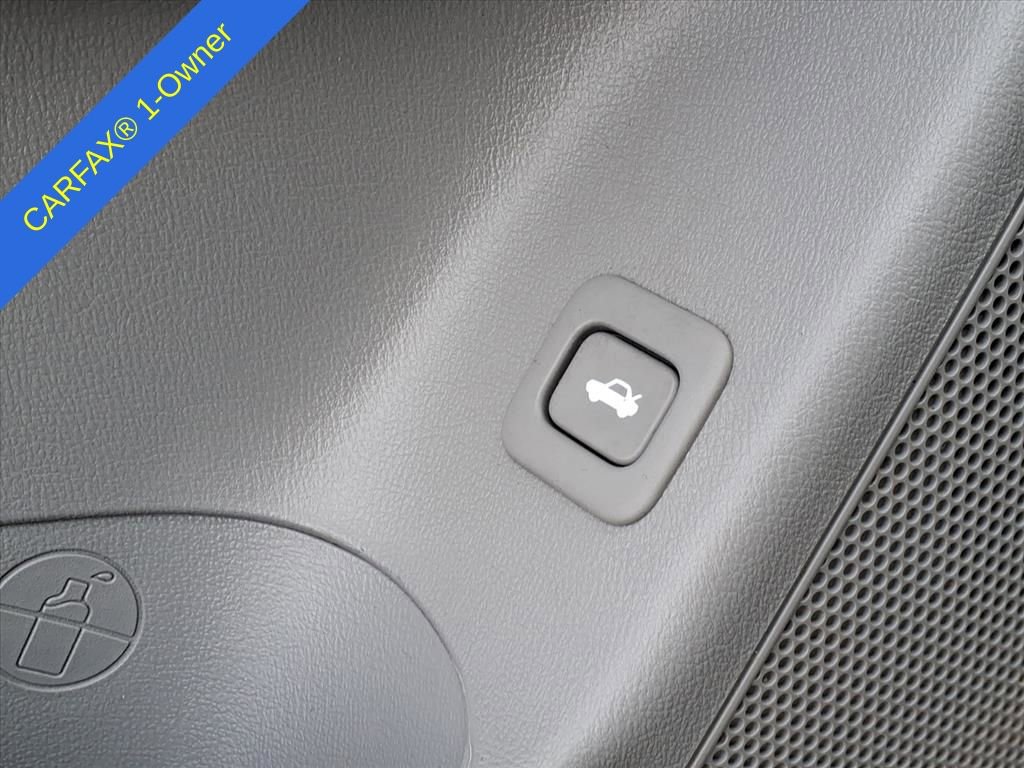 Thumbnail: 2010 Hyundai Elantra - 17