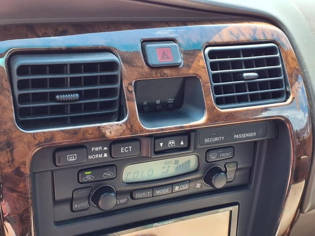 Thumbnail: 2000 Toyota 4Runner - 24