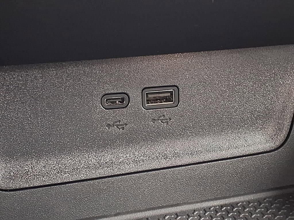 Thumbnail: 2026 Chevrolet Equinox - 18