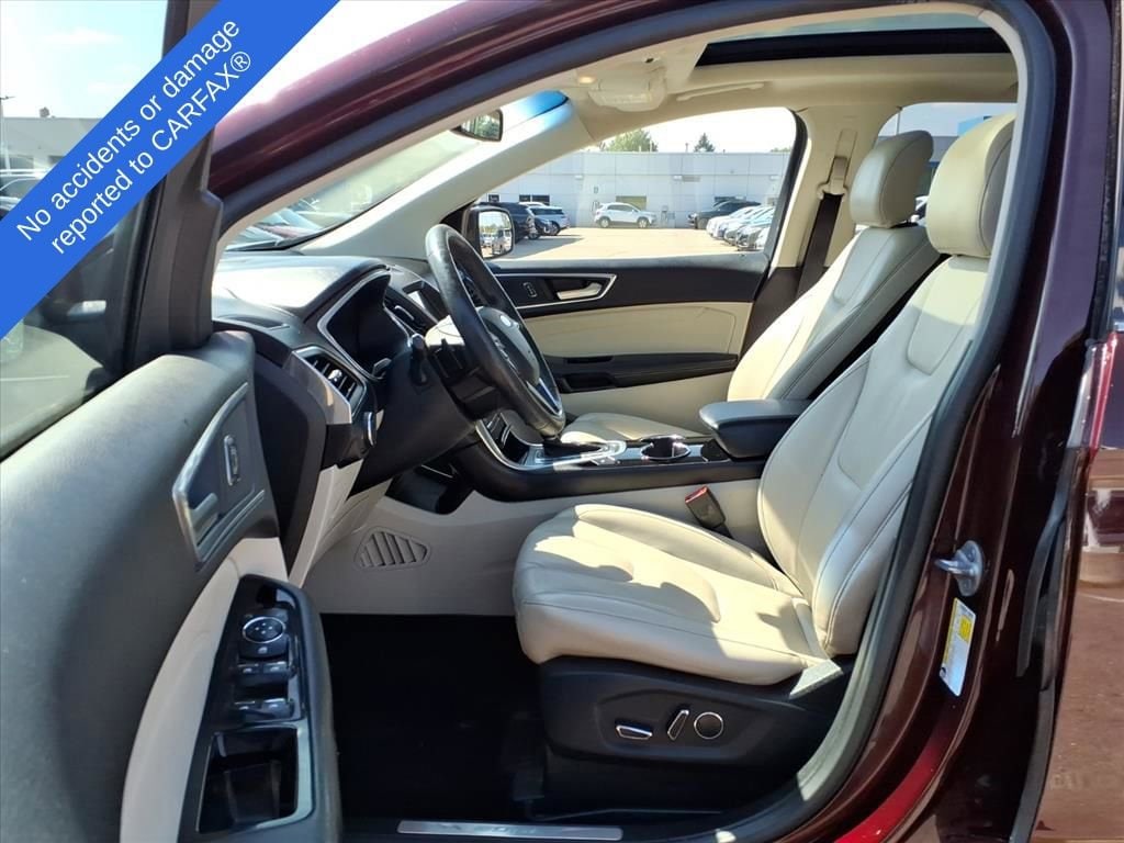 Thumbnail: 2017 Ford Edge - 18