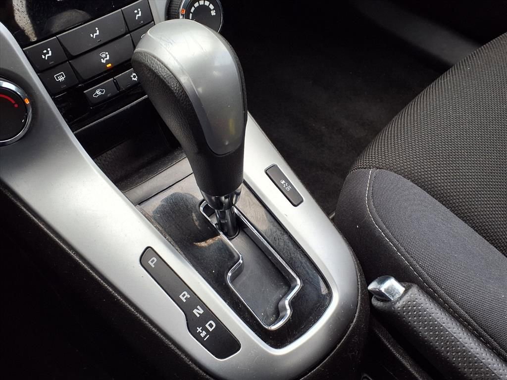 Thumbnail: 2016 Chevrolet Cruze - 21