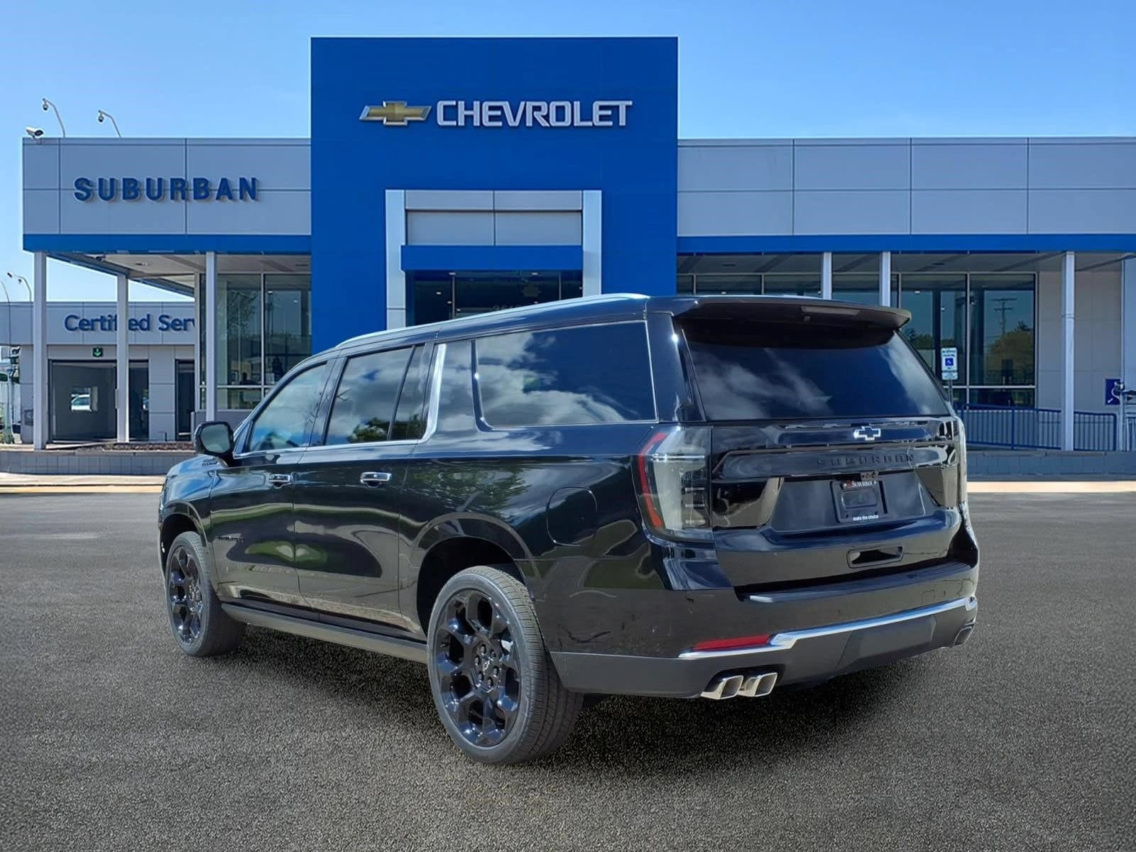 Thumbnail: 2026 Chevrolet Suburban - 6