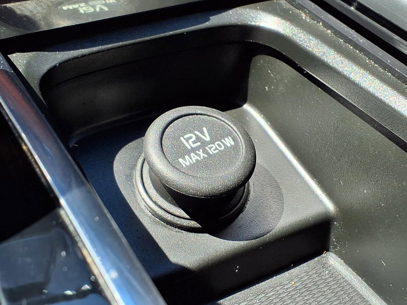 Thumbnail: 2024 Volvo XC90 - 24