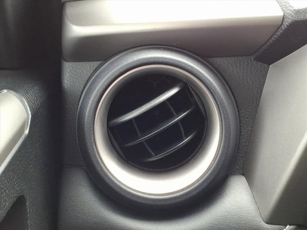 Thumbnail: 2016 Toyota RAV4 - 28