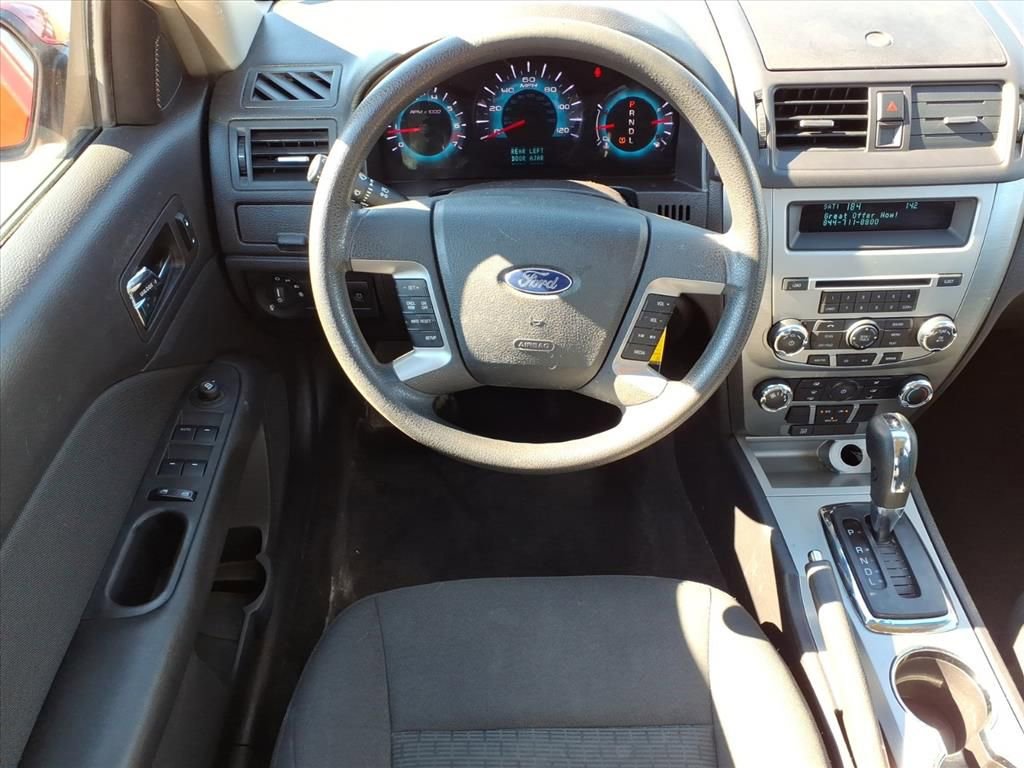 Thumbnail: 2011 Ford Fusion - 11