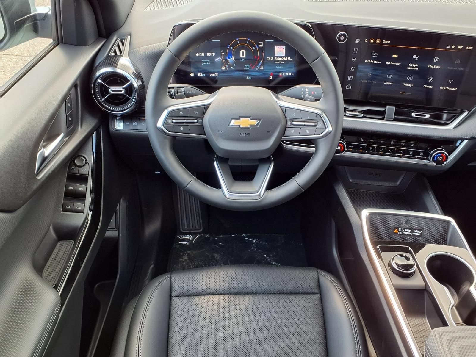 Thumbnail: 2026 Chevrolet Equinox - 12