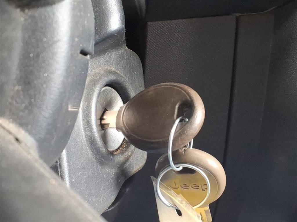 Thumbnail: 2010 Jeep Wrangler - 26