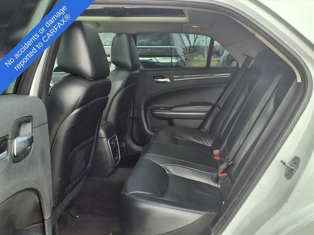 Thumbnail: 2017 Chrysler 300 - 10