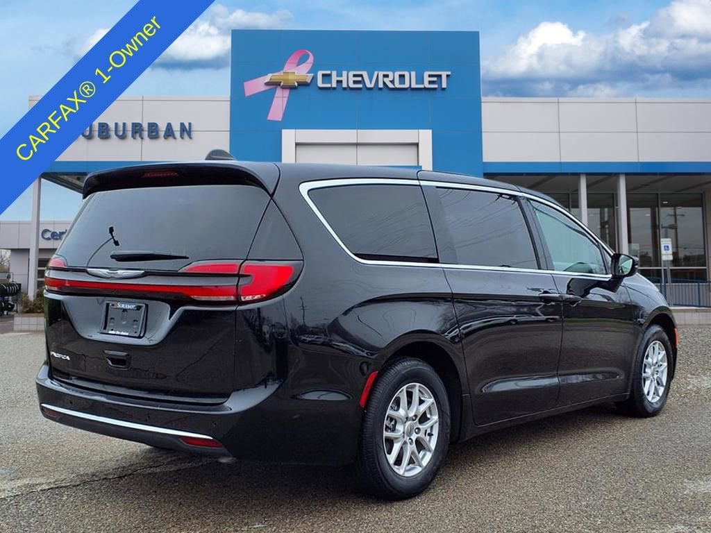 Thumbnail: 2024 Chrysler Pacifica - 6
