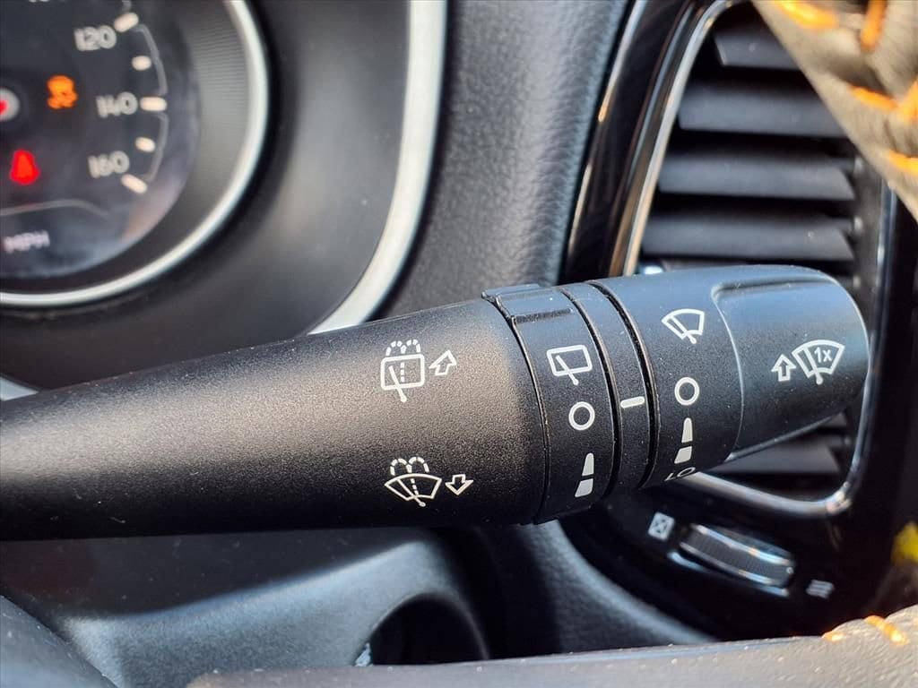 Thumbnail: 2020 Jeep Compass - 20