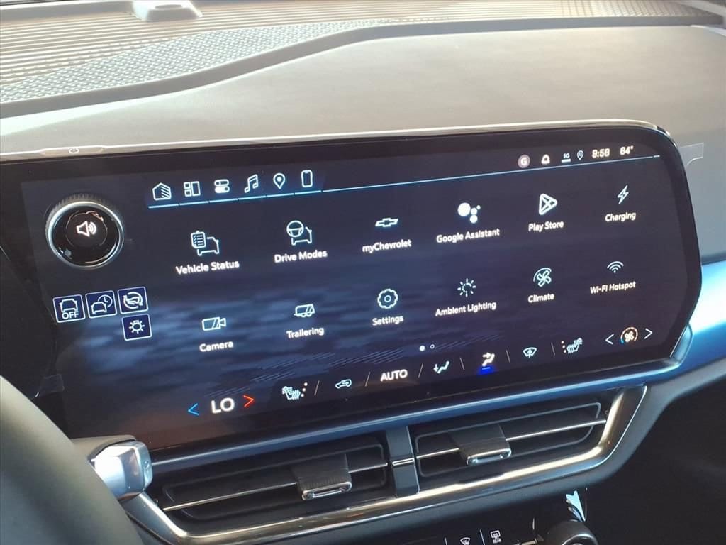 Thumbnail: 2026 Chevrolet Equinox - 17