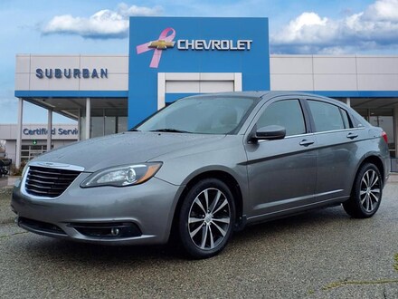 Used 2012 Chrysler 200 S Sedan in Ann Arbor, MI