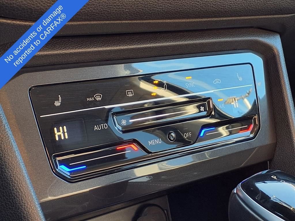 Thumbnail: 2022 Volkswagen Tiguan - 25