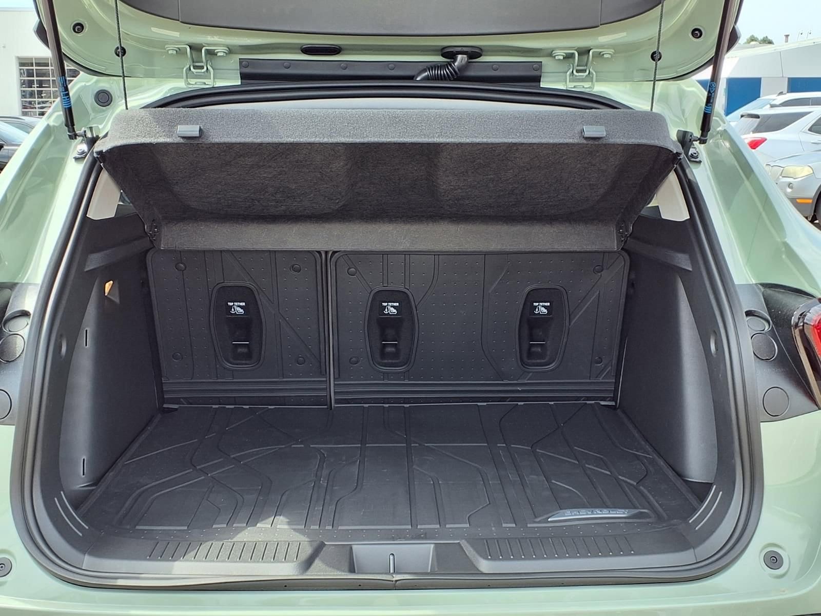 Thumbnail: 2026 Chevrolet Trax - 9