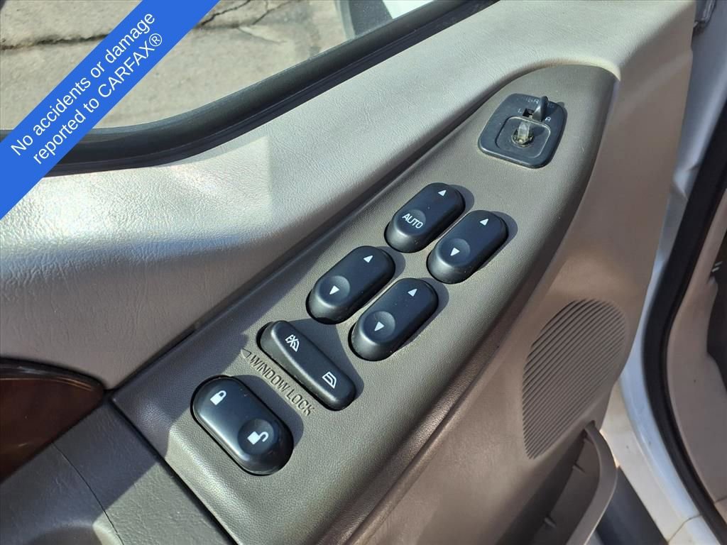 Thumbnail: 2004 Ford Econoline - 17