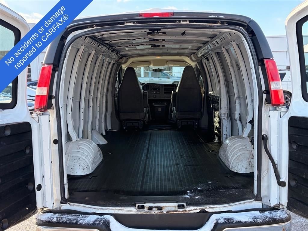 Thumbnail: 2016 Chevrolet Express - 42