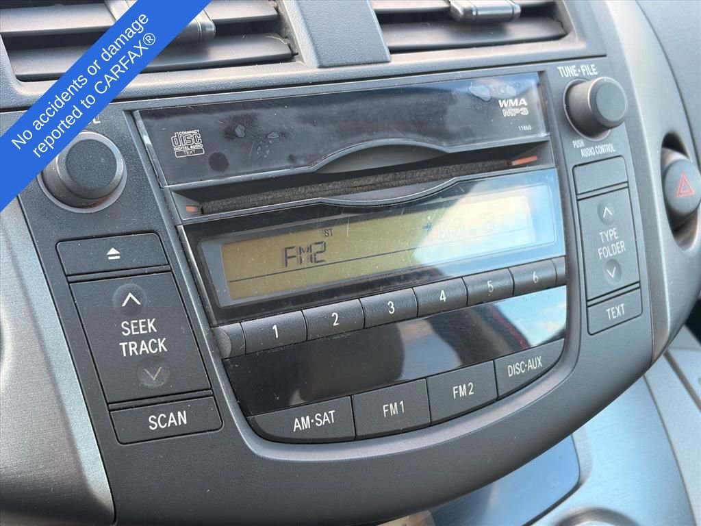 Thumbnail: 2010 Toyota RAV4 - 21