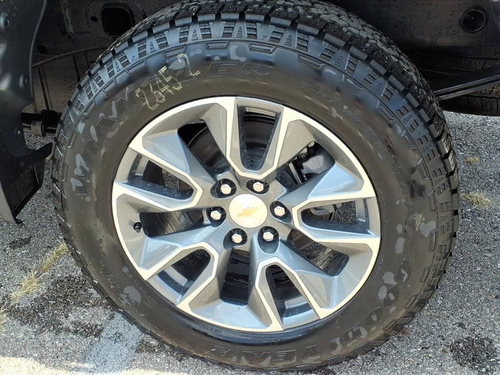 Thumbnail: 2026 Chevrolet Silverado 1500 - 7