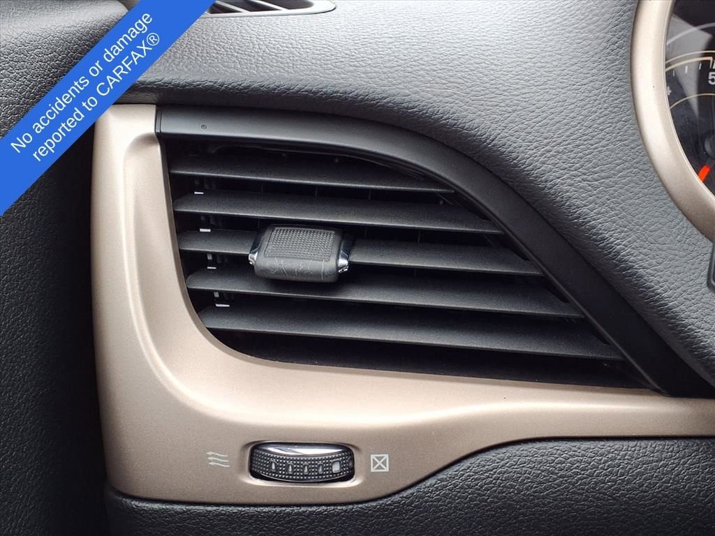 Thumbnail: 2016 Jeep Cherokee - 30