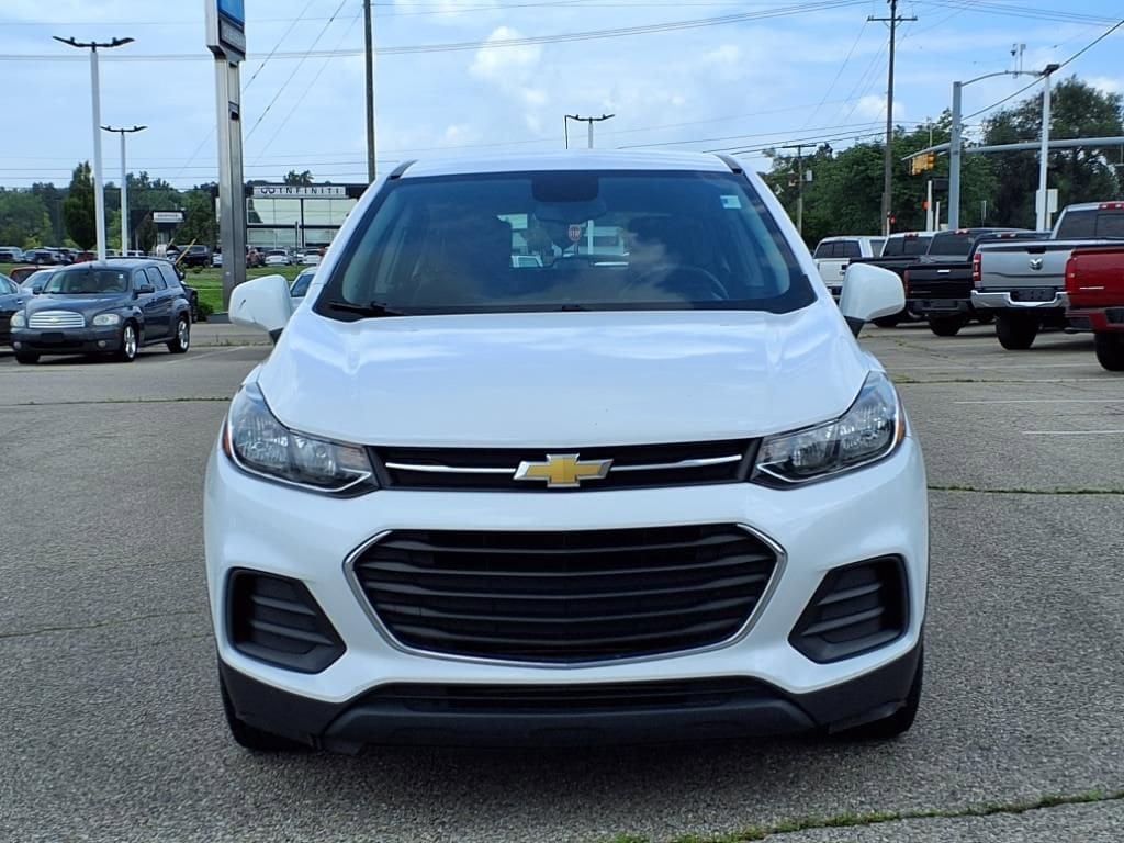 Thumbnail: 2019 Chevrolet Trax - 2