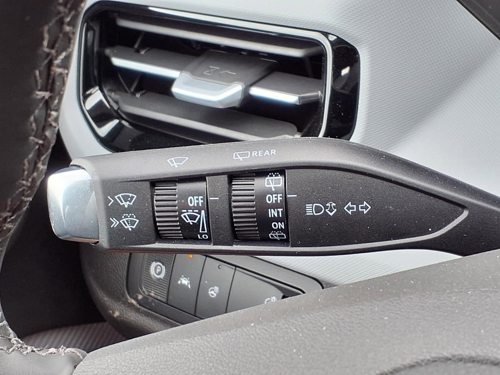 2027 Chevrolet Bolt RS - Photo 18