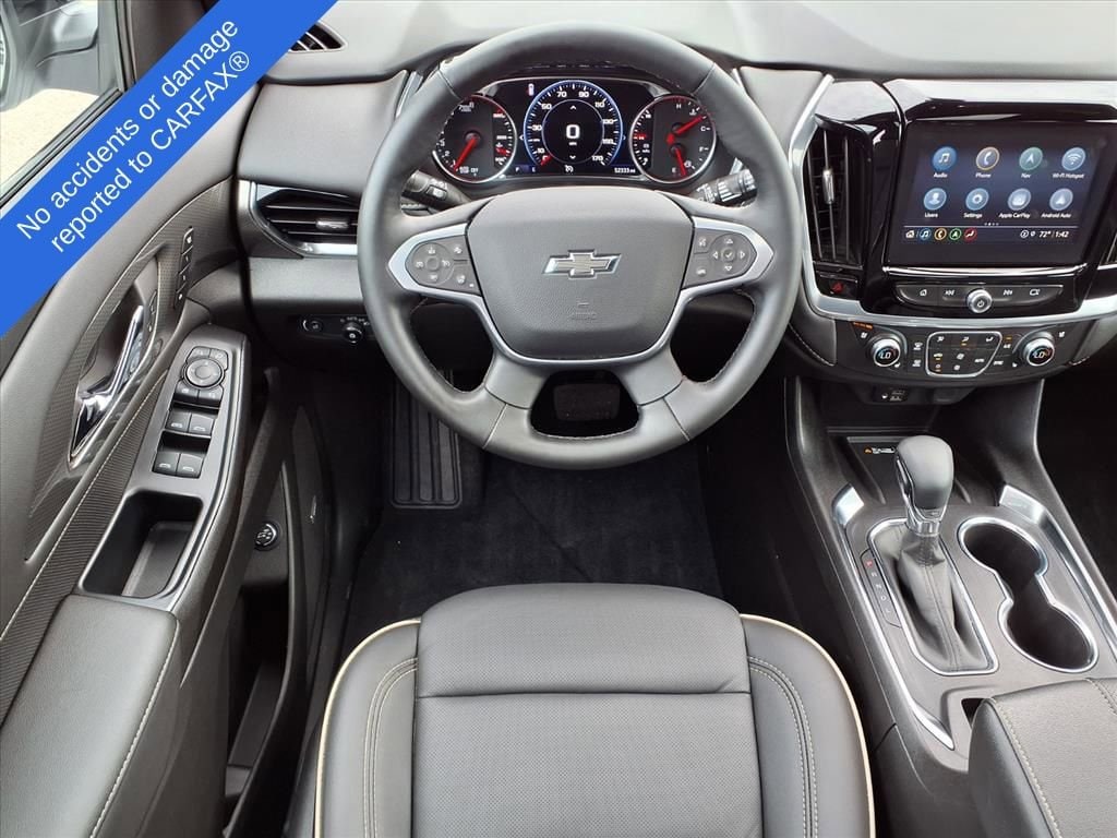 Thumbnail: 2023 Chevrolet Traverse - 14