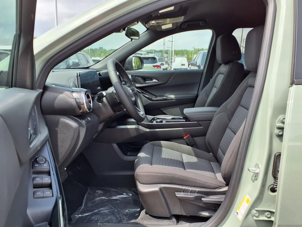 Thumbnail: 2026 Chevrolet Equinox - 13