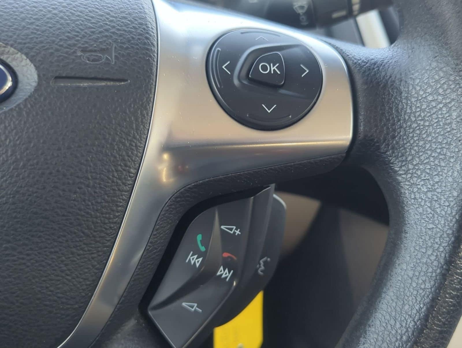 Thumbnail: 2013 Ford Focus - 24