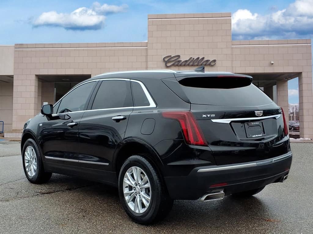 Thumbnail: 2022 Cadillac XT5 - 6