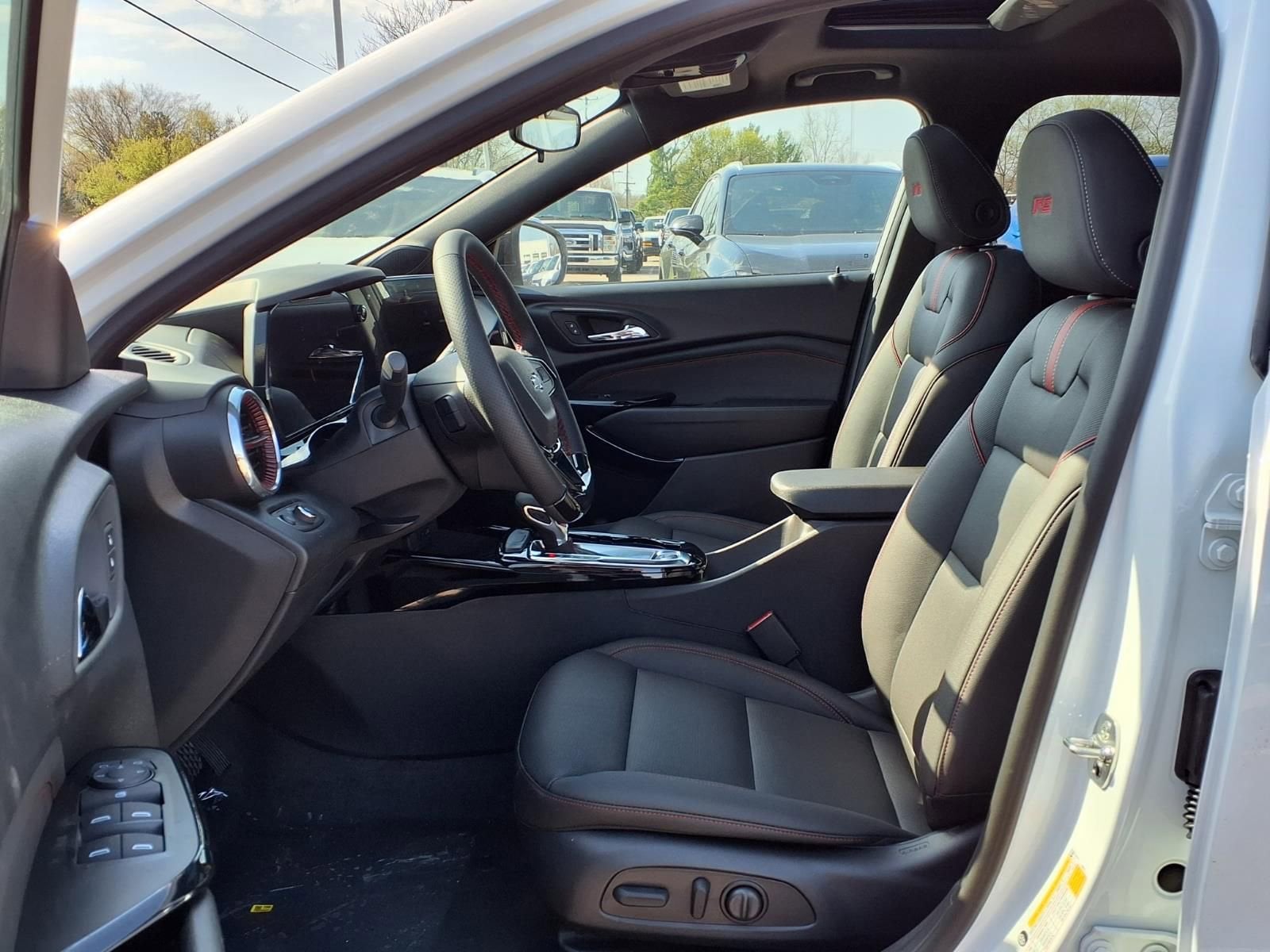 Thumbnail: 2026 Chevrolet Trax - 15