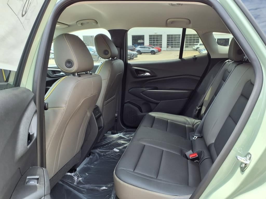 2025 Chevrolet Trax Activ 9