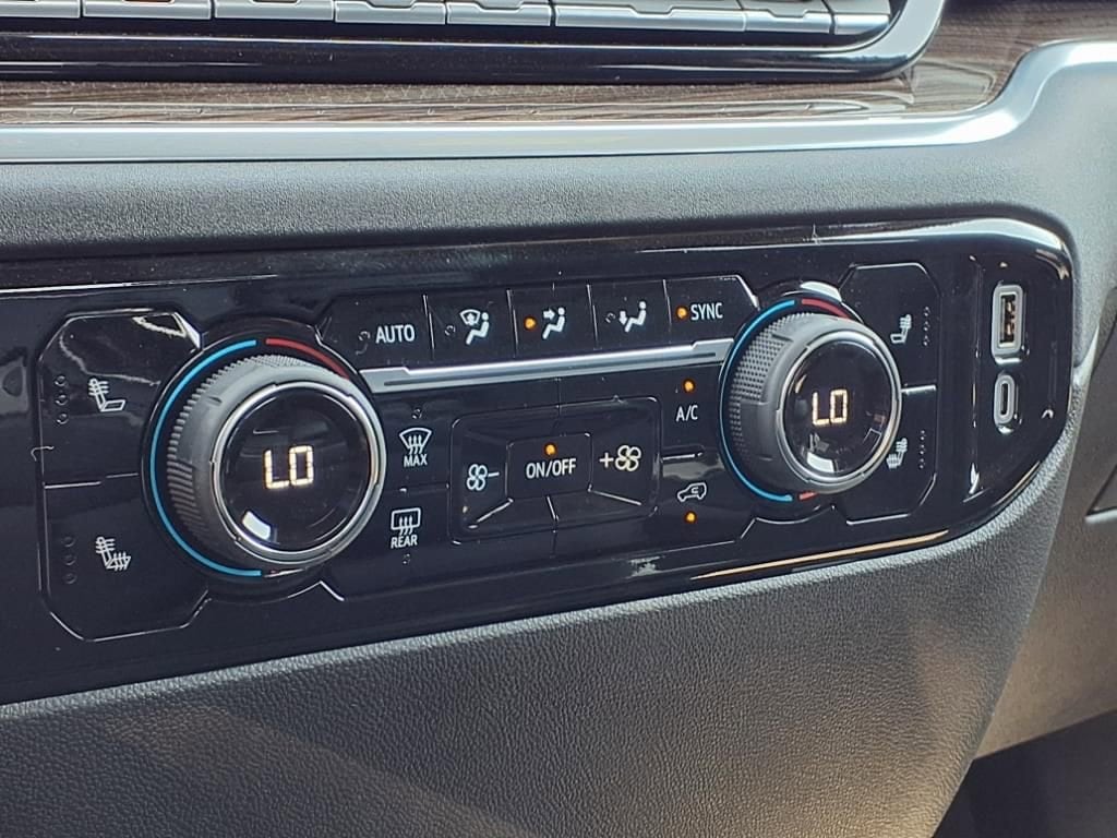 Thumbnail: 2026 Chevrolet Silverado 1500 - 24