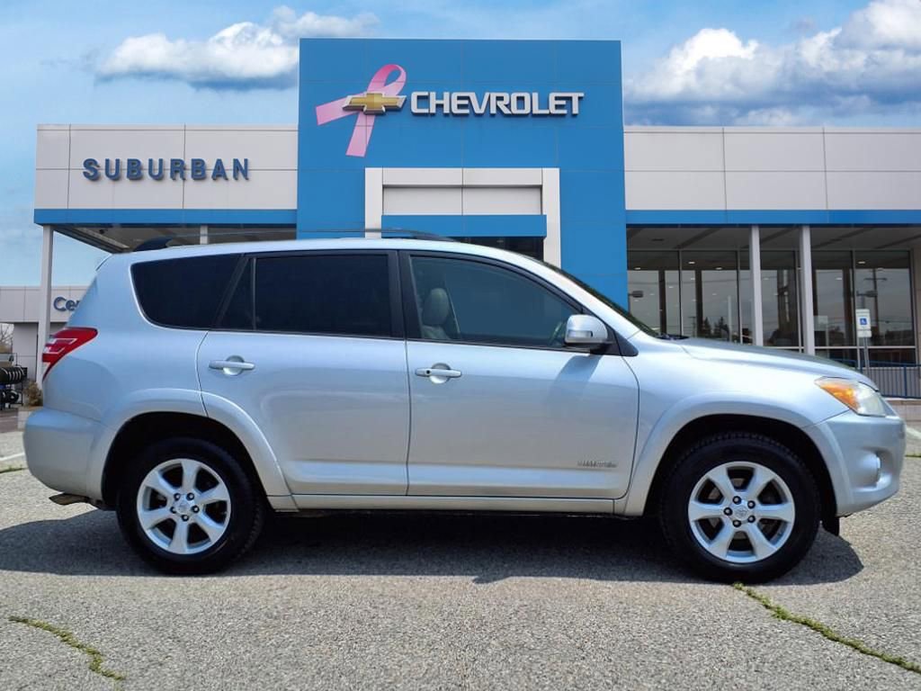 Thumbnail: 2012 Toyota RAV4 - 4