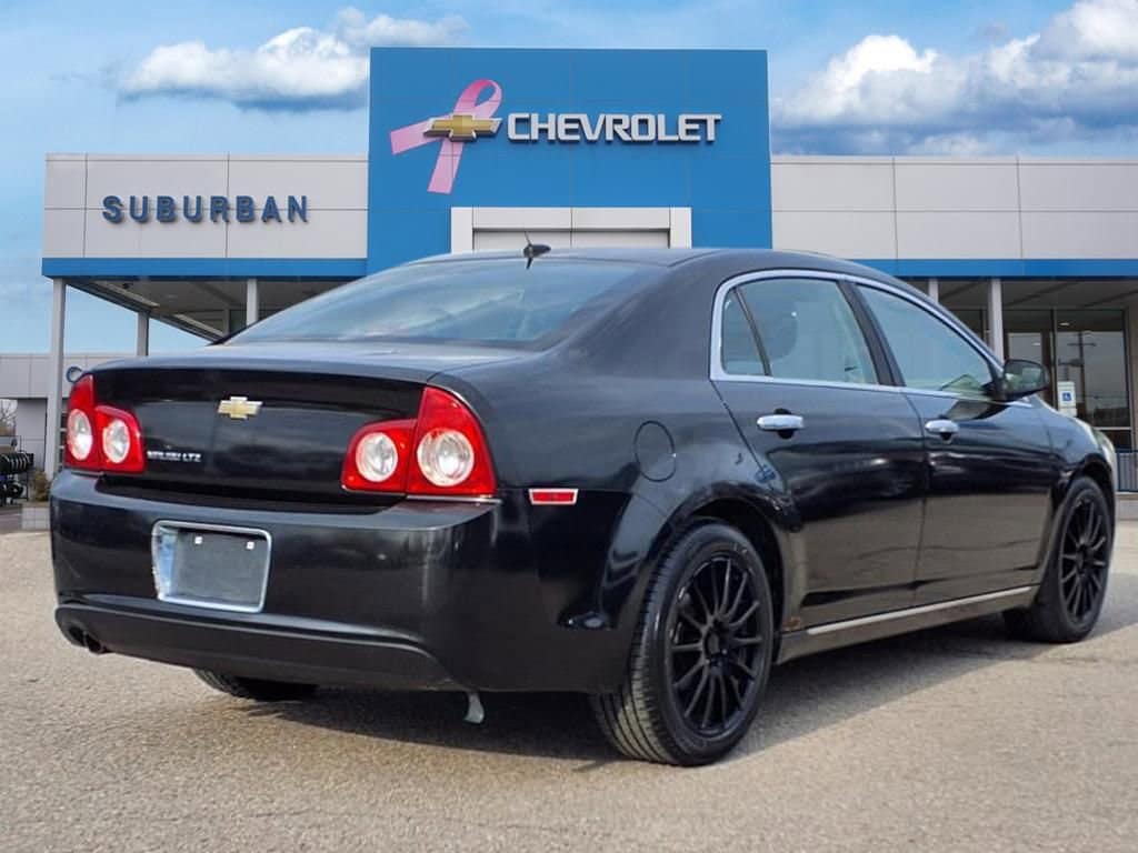 2011 Chevrolet Malibu LTZ 4