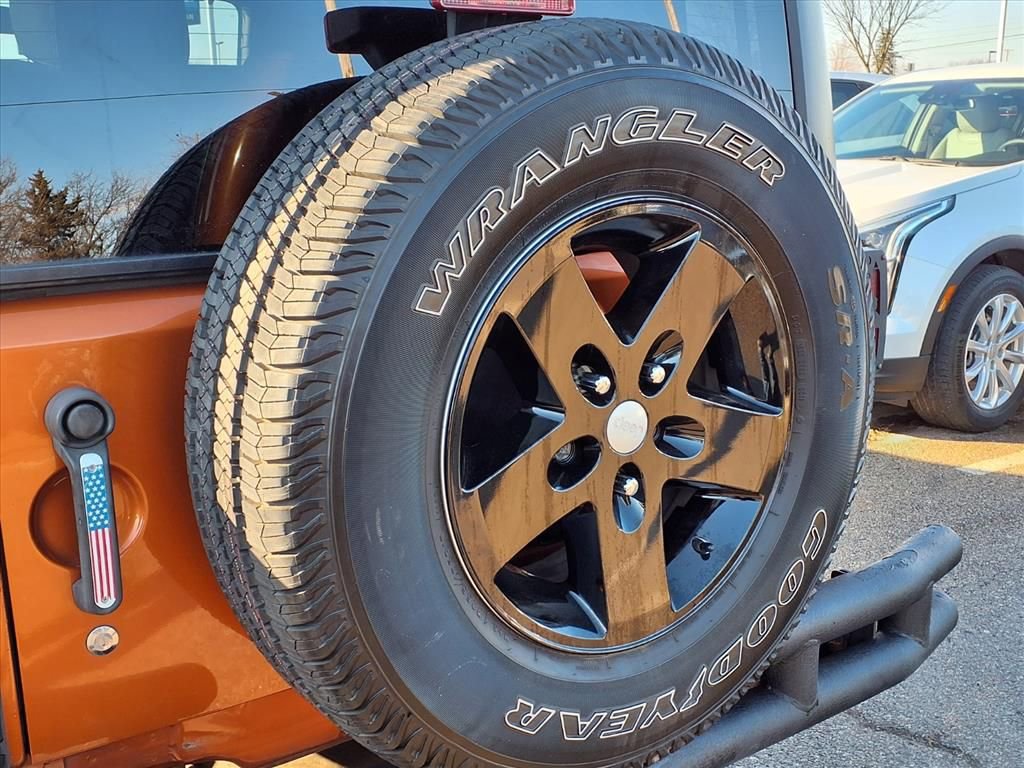 Thumbnail: 2011 Jeep Wrangler - 8