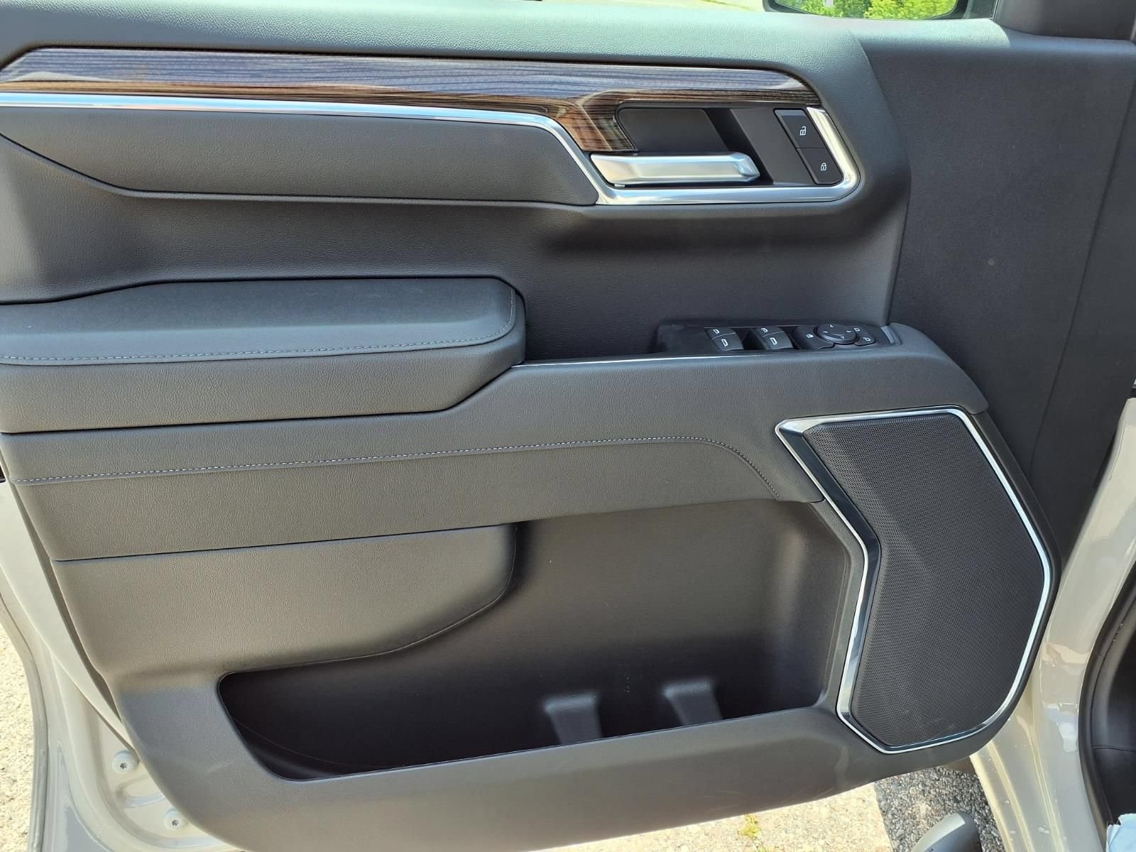 2026 Chevrolet Silverado 1500 RST - Photo 12