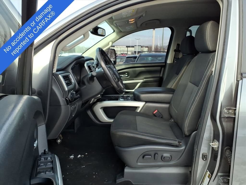 Thumbnail: 2018 Nissan Titan - 19